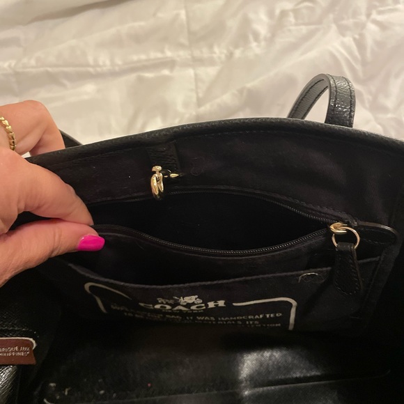 Authentic Coach - Picture 4 of 6